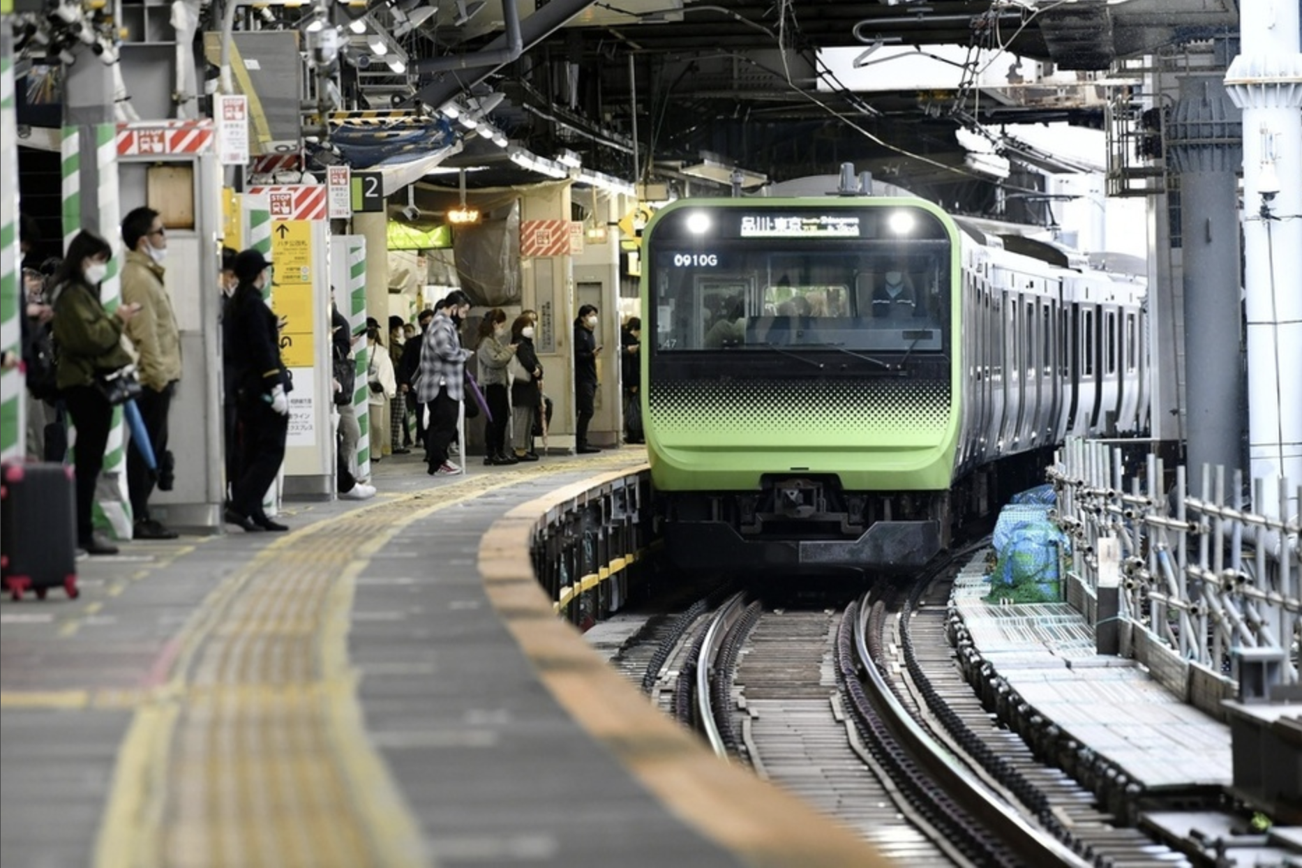 51 首都圏の主要路線で2025~30年ごろのワンマン運転導入を目指す