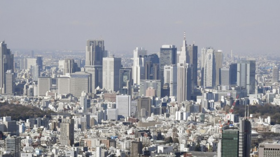 Japan aims to draw 100 tril. yen foreign investment, digital nomads